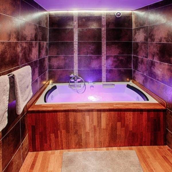 jacuzzi-chambre-a-l-heure