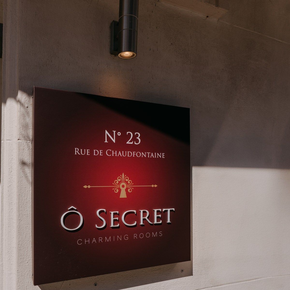 Enseigne de l'hôtel Ô Secret, 23 rue de Chaudfontaine à Liège